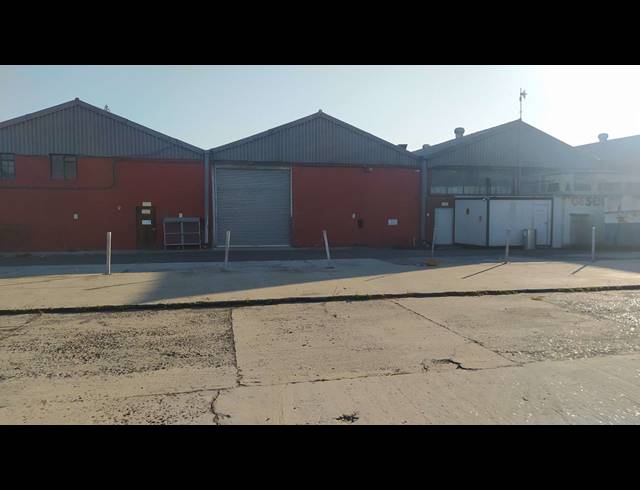 1,058M² WAREHOUSE TO LET IN EPPING INDUSTRIAL